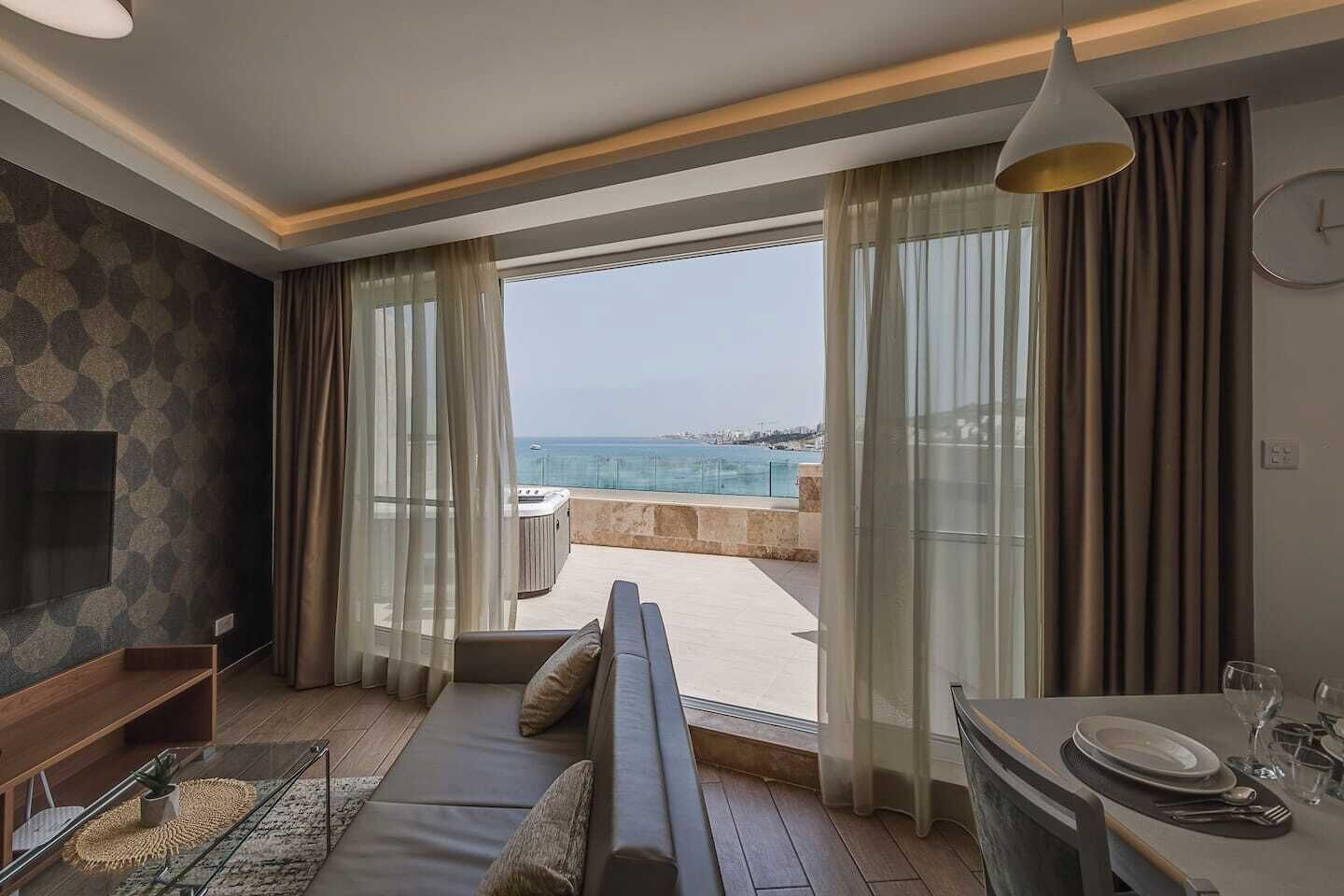 تلفزيون ذكي