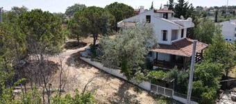 300m wide summer house to detached beach