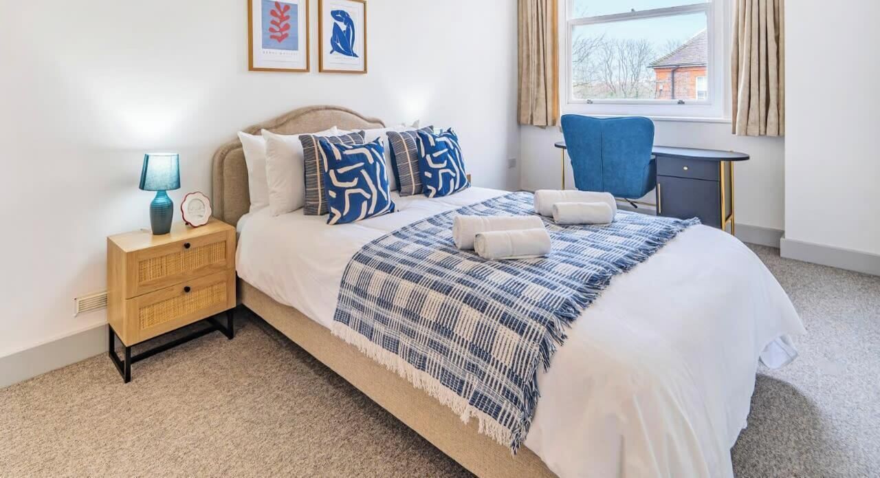 1 bedroom, desk, iron/ironing board, WiFi