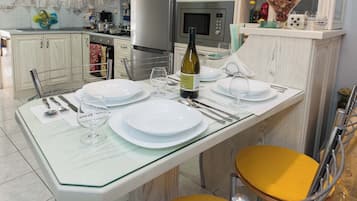 Apartment | In-room dining