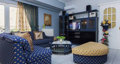 Chrisoupoli Cheerful 2 Bd Apt w Balcony