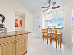 Interior - Kona Sea Ridge Y23 30 day minimum rental (Kailua-Kona)