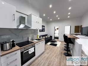 Fridge, microwave, oven, coffee/tea maker