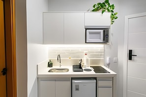 Studio | Eigene Küche | Mini-Kühlschrank, Mikrowelle, Herdplatte, Mixer