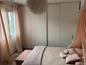 3 Schlafzimmer, kostenloses WLAN, Bettwäsche