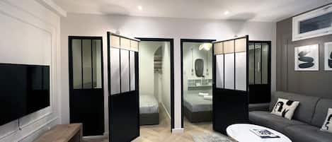 2 chambres, fer et planche à repasser, Wi-Fi gratuit, draps fournis