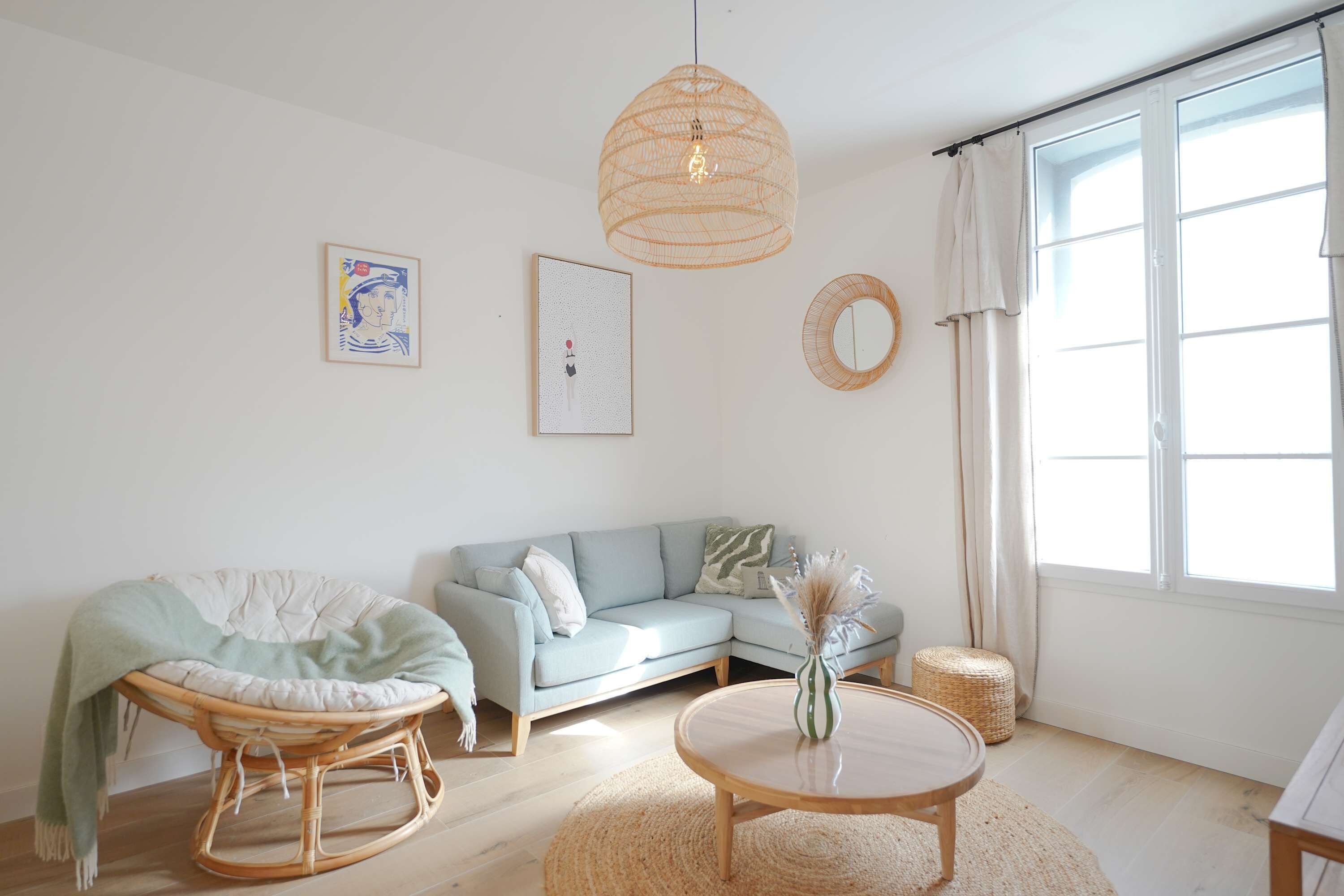 Televisio, stereot, työhuone