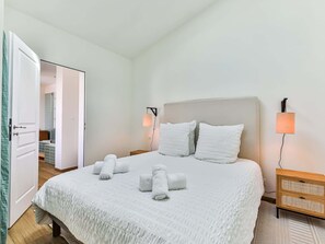 3 Schlafzimmer, Bügeleisen/Bügelbrett, Reisekinderbett, WLAN