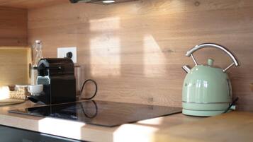 Réfrigérateur, micro-ondes, four, lave-vaisselle