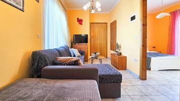 Klassiek appartement, 1 slaapkamer | 2 slaapkamers, verduisterende gordijnen, geluiddichte muren