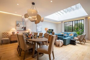 Interior - La Villa Ballu in Paris (Paris)