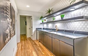 Interior - Skyline Views- Private Rooftop w/central location (Nashville)