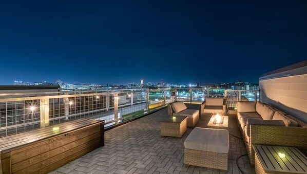 Terrace/patio - Skyline Views- Private Rooftop w/central location (Nashville)