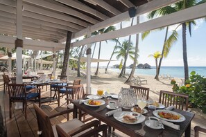 Restaurant - Club Hemingway (Guayacanes)