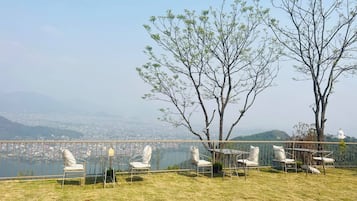 住宿地面