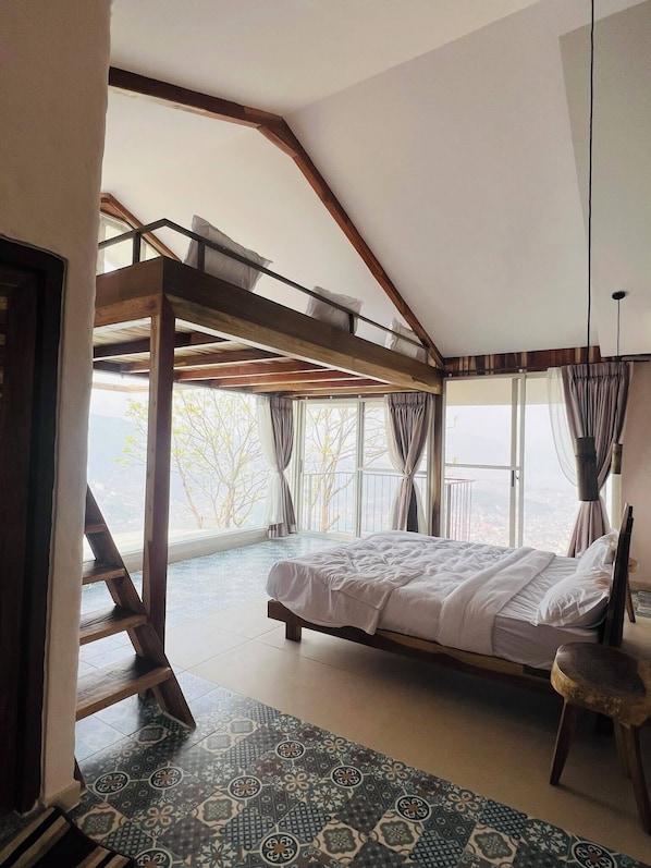 Economy Shared Dormitory, Multiple Beds, Non Smoking, Private Bathroom