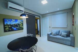 33-inch Smart TV with cable channels