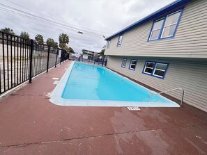 Outdoor pool - CMI Hotel 1935 Myrtle Beach SC (Myrtle Beach)