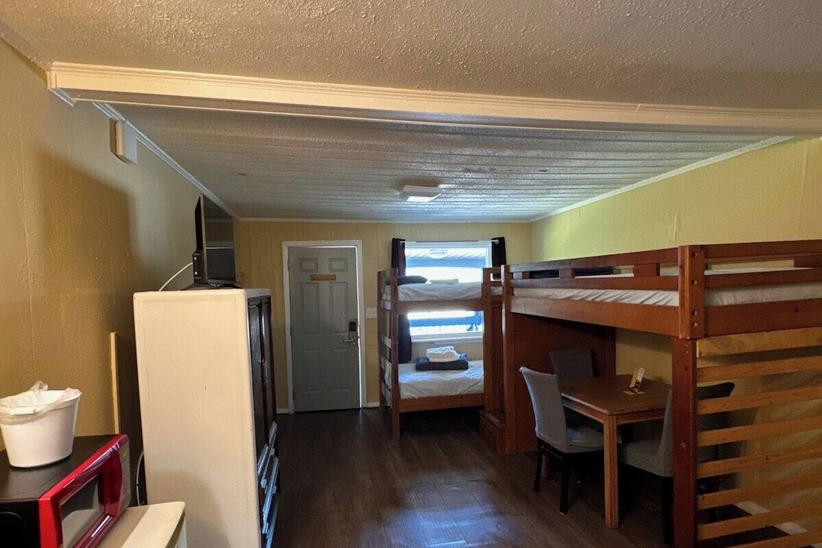 Family Single Room