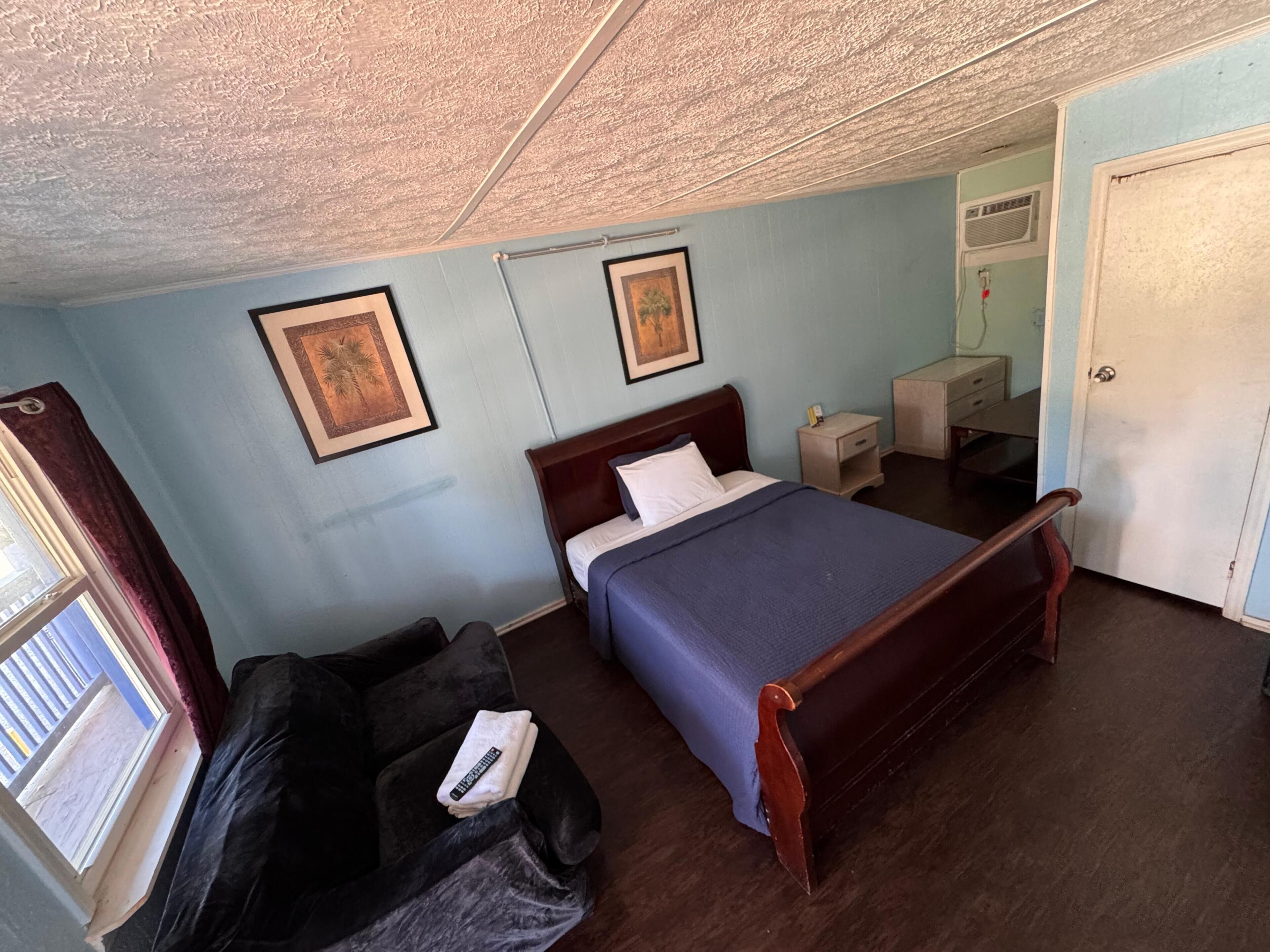 Premium Room, 1 Queen Bed, Non Smoking