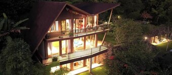 Beautiful 4BR Beratan Lake Villa with Private Jacuzzi & Sauna