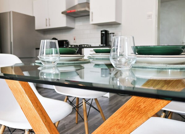 Cottage | Private kitchen | Fridge, microwave, oven, stovetop - Cozy 4-bed Cottage Garden Walk to River Thames (Hampton)