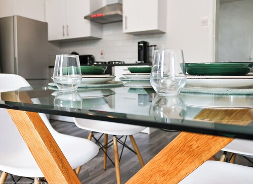 Cozy 4-bed Cottage Garden Walk to River Thames