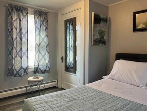 1 slaapkamer, een strijkplank/strijkijzer, reisbedje, wifi