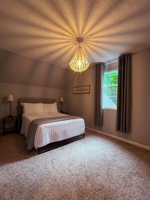 5 soverom, strykejern/-brett, reiseseng for barn og wi-fi (inkludert)