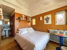 Ropa de cama de alta calidad, wifi gratis y ropa de cama