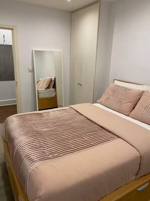 1 Schlafzimmer, Bügeleisen/Bügelbrett, Reisekinderbett, WLAN