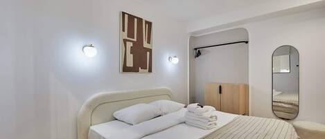 4 chambres, bureau, fer et planche à repasser, Wi-Fi gratuit