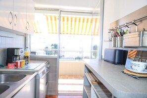 Køleskab, mikrobølgeovn, ovn, opvaskemaskine