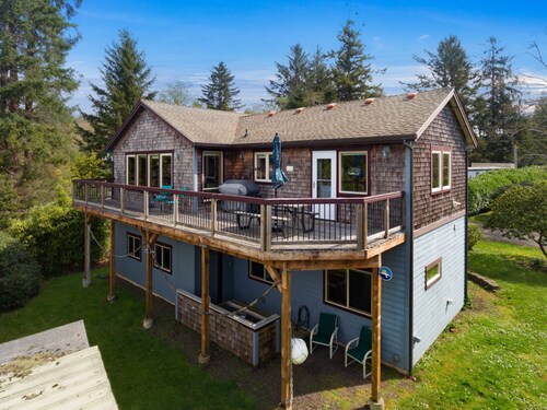 Casual Netarts Beach & Bay Hideaway, Tillamook, OR