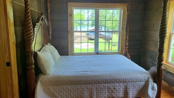 2 habitaciones, cuna de viaje y ropa de cama 