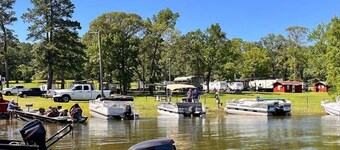 Back in Time 1940s Lake View House