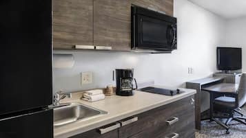 Fridge, microwave, toaster, ice maker