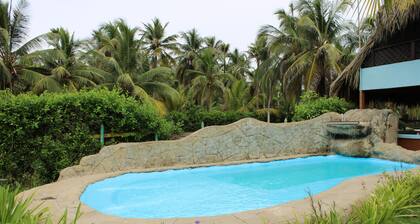 Entire home in a tropical nature beach paradise directly on the Caribbean sea.