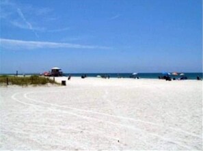 Beach nearby - Tropical home by seaside, 5 minutes from beaches. (Venice)