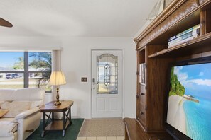 Smart TV, DVD player, books, printers