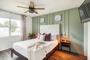 3 bedrooms, iron/ironing board, free WiFi, bed sheets