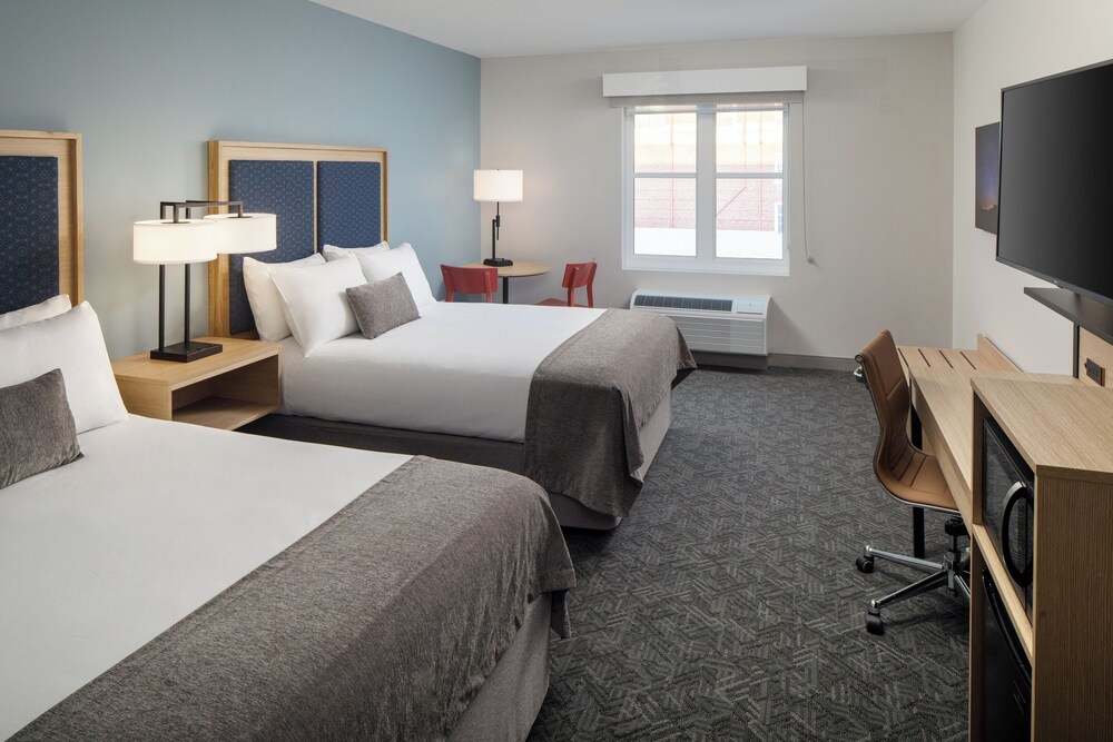 Cozy Rooms & Modern Amenities inside UMaine Orono Campus! Parking