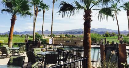 Million Dollar Views at the Penthouse Suite and the Best of Resort Living!