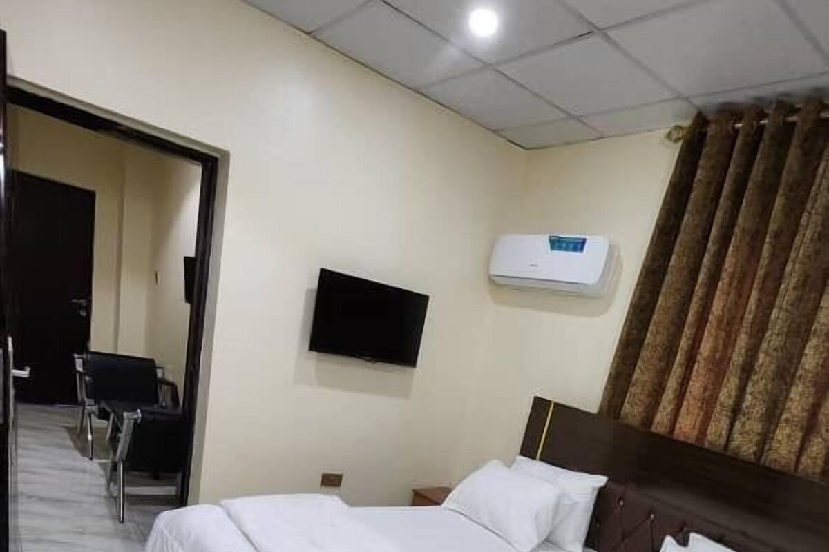 베이직룸 | 책상, 노트북 작업 공간, 무료 WiFi, 침대 시트