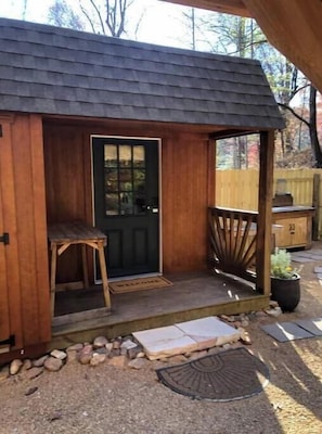 Terrace/patio - A perfect location for access to Greenville Counties best outdoor activities!  (Cleveland)