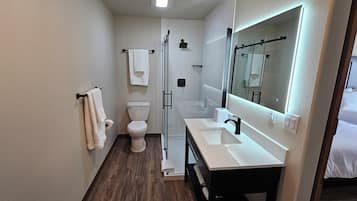Double Room, Mountain View | Bathroom
