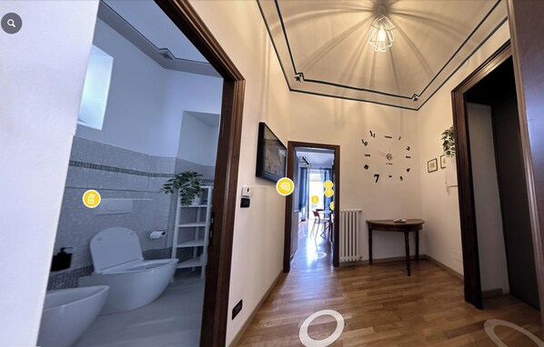 Interior - Historic apartment 40 mt from Porta Susa station, center 15 min walk! (Torino)