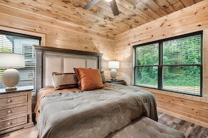 4 bedrooms, WiFi, bed sheets