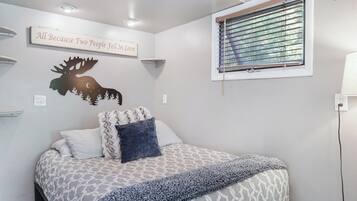 2 bedrooms, bed sheets