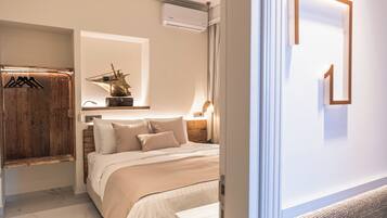 1 Schlafzimmer, Schreibtisch, Bügeleisen/Bügelbrett, Reisekinderbett